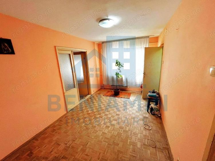 Apartament cu 2 camere semidecomandat în Valea Rosie