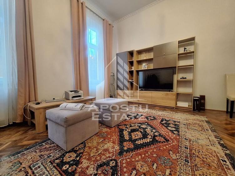 Apartament cu 2 camere semidecomandat, mobilat în Ultracentral