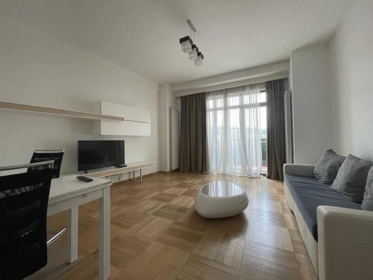 Apartament cu 2 camere decomandat în Semicentral