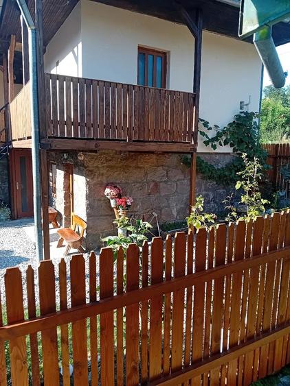 Casă cu Teren 120 Mp în Central