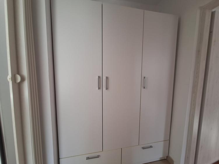 Apartament cu 3 camere semidecomandat, mobilat în Freidorf
