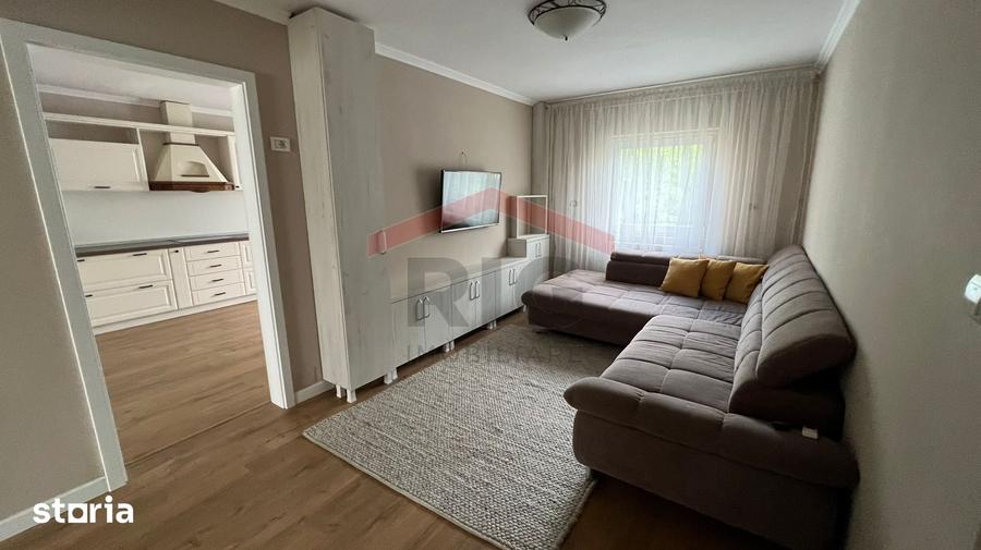 Apartament cu 3 camere decomandat în Aradul Nou