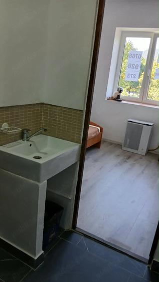 Garsonieră decomandată în Astra