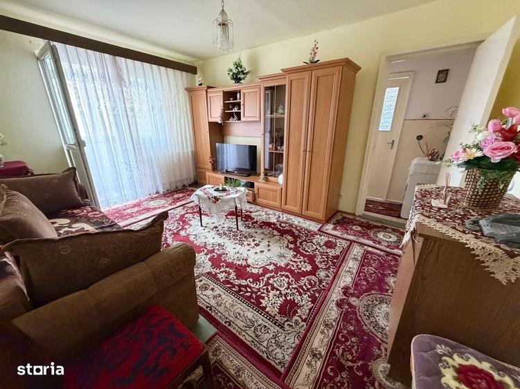 Apartament cu 2 camere semidecomandat în Vasile Aaron