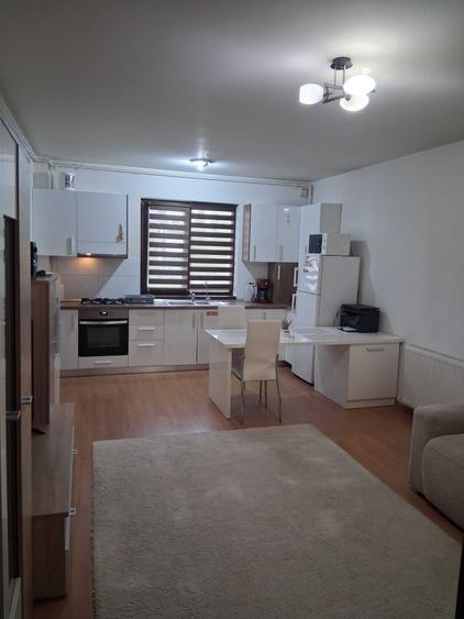 Apartament cu 2 camere decomandat în Dobroești
