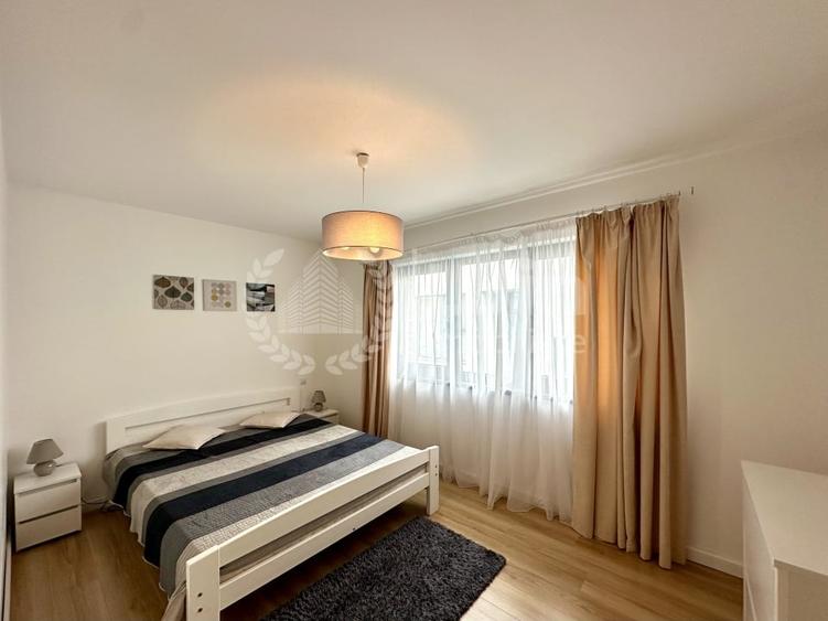 Duplex cu 4 camere cu Canalizare în Europa
