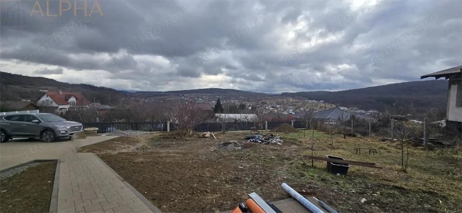 Casă cu Teren 1000 Mp în Sud