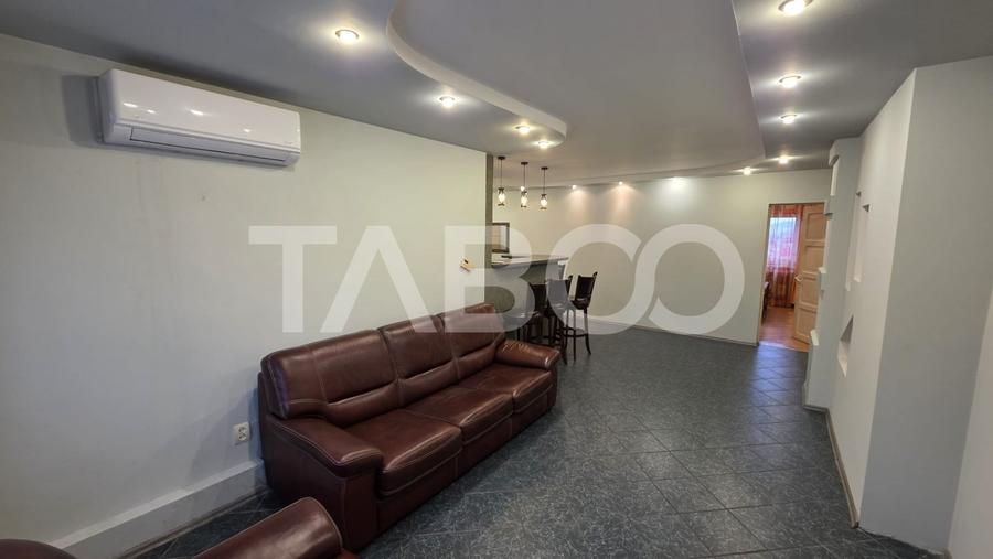 Apartament cu 4 camere decomandat, mobilat în Sebeș