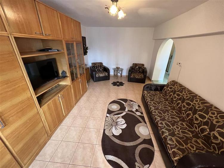 Apartament 3 camere, etaj 3, zona Finante- Km0 - 6