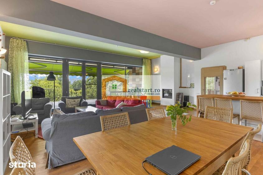 Casă cu 6 camere cu Teren 3300 Mp în Cornu