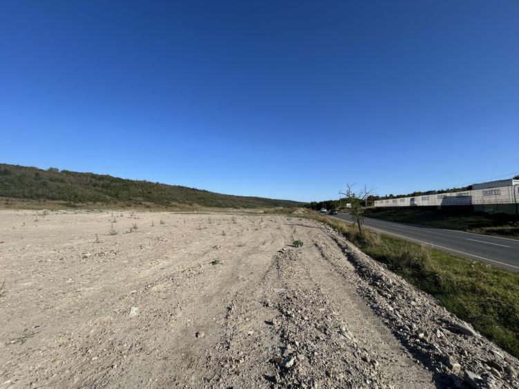 Teren Construcții intravilan de 7527 mp, în Popricani