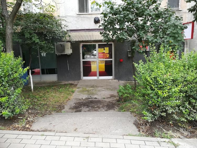 Spațiu comercial, de 40 mp, în Exterior Vest