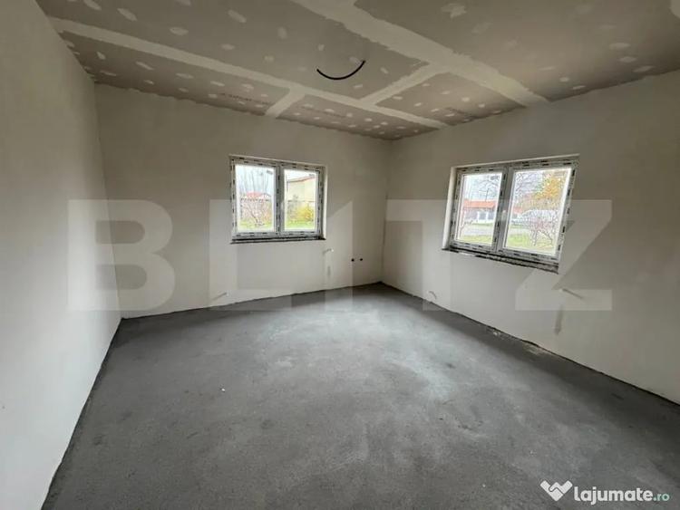 Casă cu 3 camere cu Teren 500 Mp în Lazuri