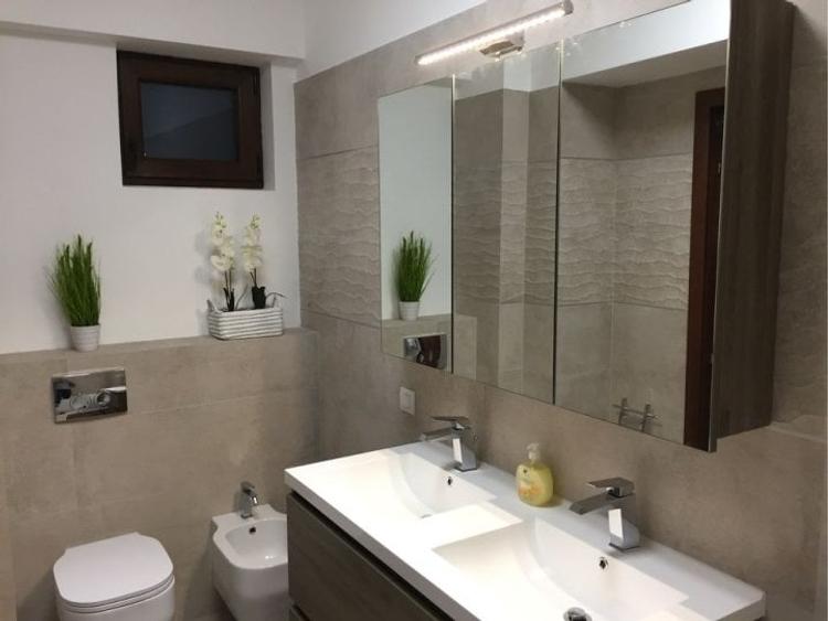 Apartament cu 3 camere decomandat, mobilat în Herăstrău