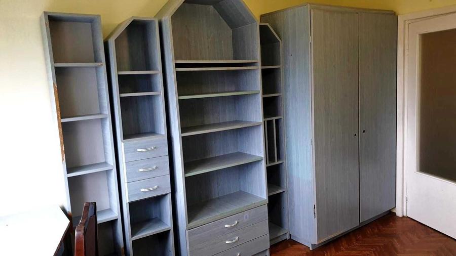 Apartament cu 3 camere semidecomandat în Dacia