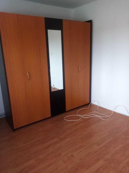 Apartament cu 2 camere semidecomandat în Șanovița