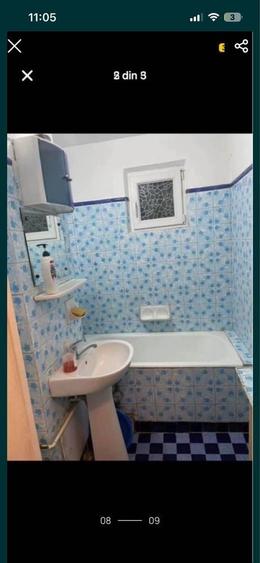 Apartament cu 4 camere decomandat în Teiul Doamnei