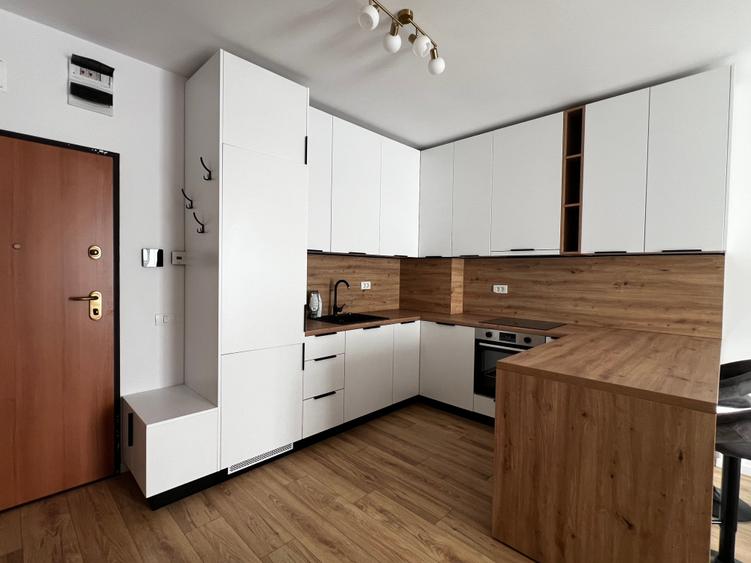 Apartament cu 2 camere semidecomandat în Torontalului