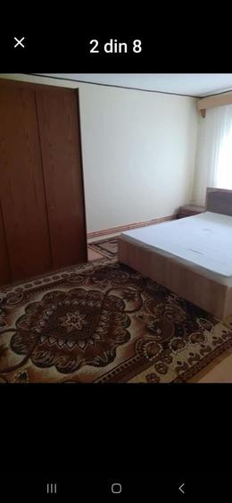 Apartament cu 3 camere semidecomandat în Exterior Vest