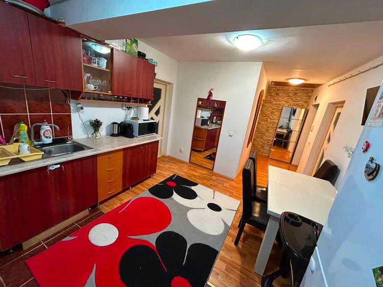 Apartament cu 2 camere decomandat în Sud