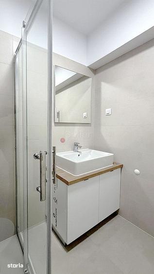 Apartament cu 3 camere, mobilat în Tractorul