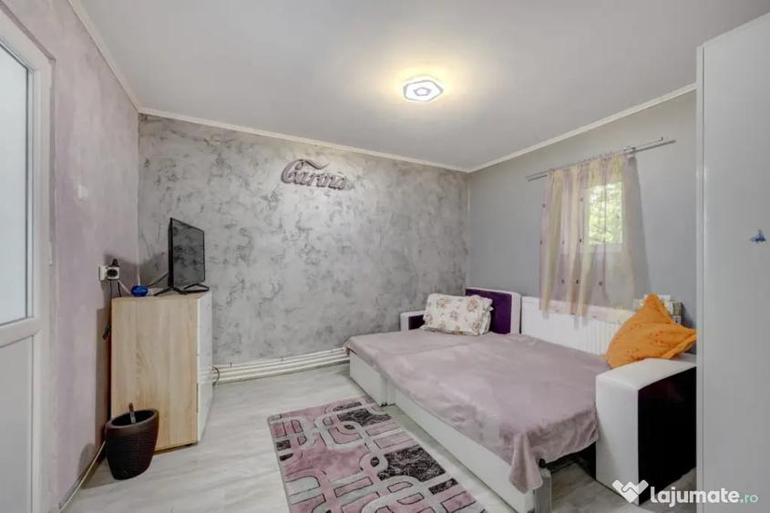 Casă cu 3 camere cu Teren 2200 Mp în Răcari