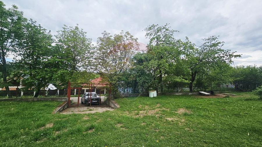 Teren Construcții intravilan de 5350 mp, în Dobreni