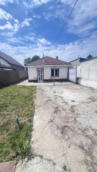 Casă cu 3 camere cu Teren 261 Mp în Central