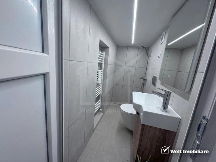 Apartament cu 3 camere semidecomandat în Central