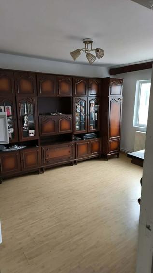 Vand apartament 3 camere decomandat - 7