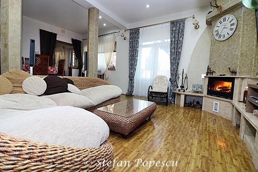 Casă cu 5 camere cu Piscina în Izvorani