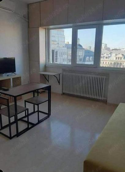 Garsonieră decomandată în Universitate