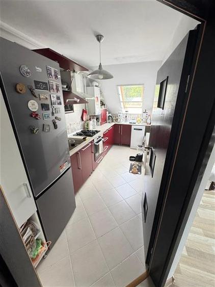 Apartament cu 3 camere semidecomandat, mobilat în Mănăștur — fotografia 3