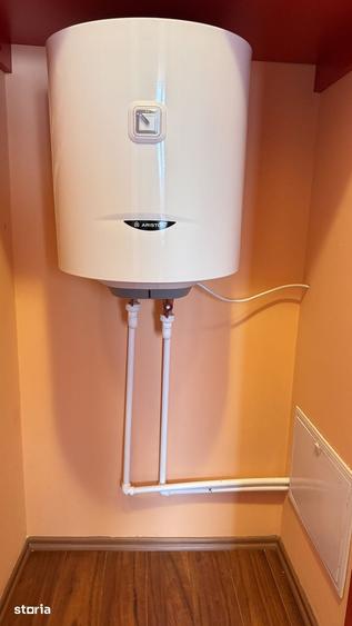 Apartament cu 3 camere semidecomandat în Rahova