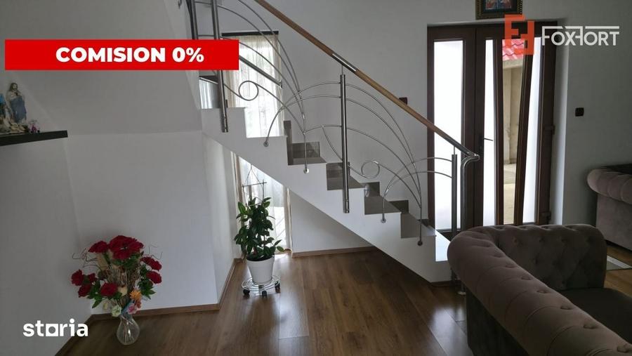 Casă cu 6 camere cu Teren 350.82 Mp în Central