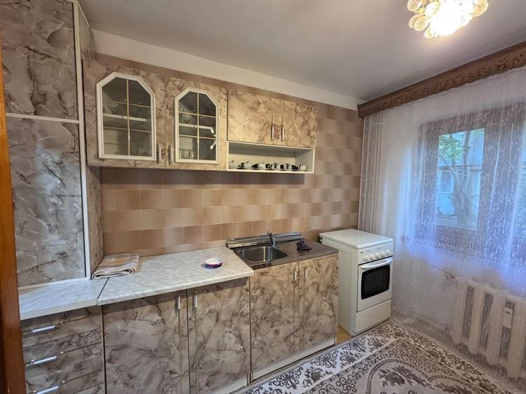 Apartament cu 3 camere decomandat în George Enescu