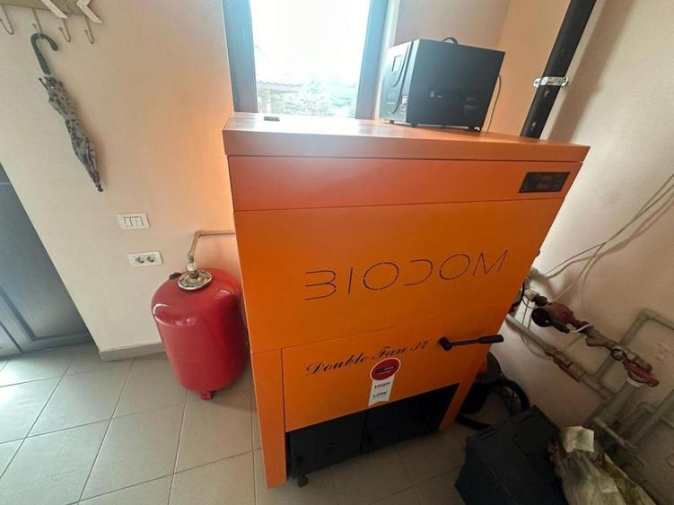 Casă individuală cu 3 camere cu Teren 2997 Mp în Ogrezeni