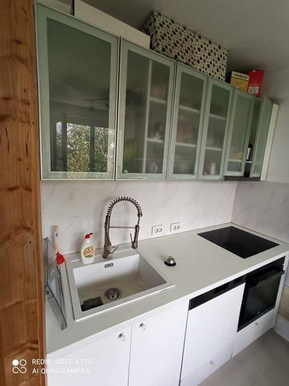Apartament cu 2 camere semidecomandat în 1 Mai