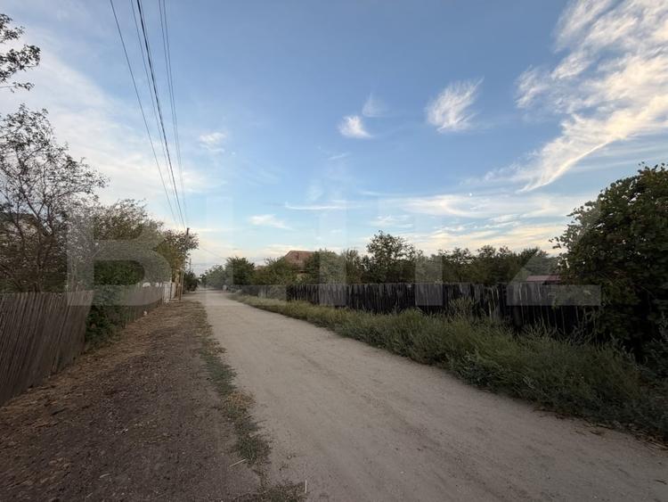 Teren Construcții intravilan de 1500 mp, în Exterior Sud