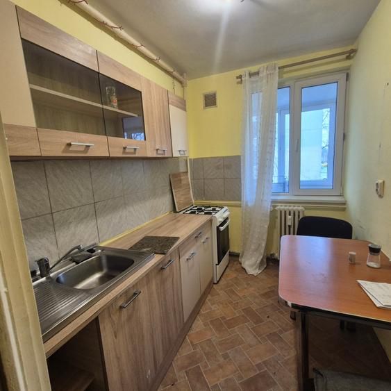 Apartament cu 2 camere semidecomandat în Basarab