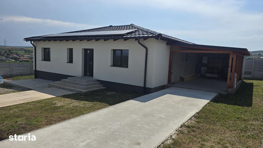 Casă cu 4 camere cu Teren 501 Mp în Zăvoi