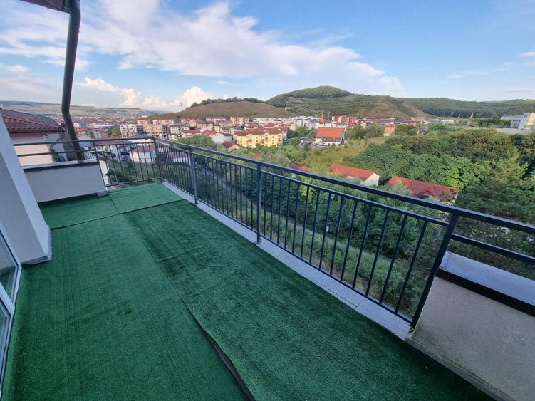 Apartament cu 2 camere semidecomandat în Florești