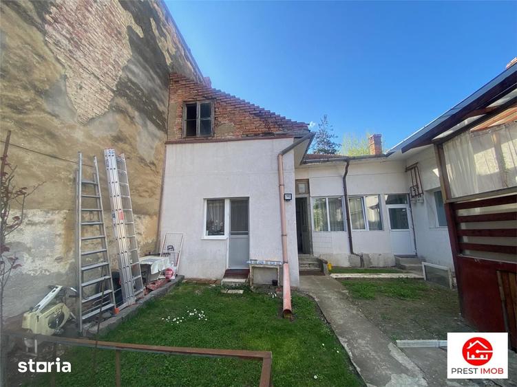 Casă cu 3 camere cu Teren 242 Mp în Central