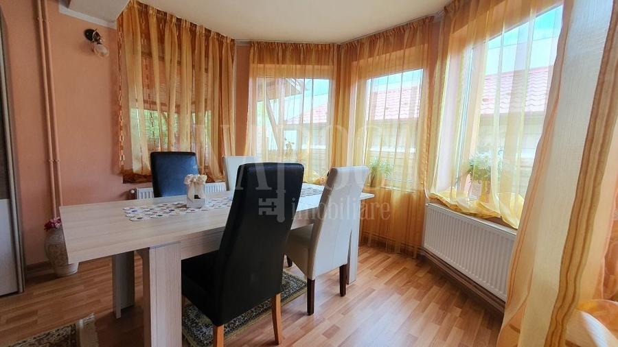 Casă individuală cu 4 camere cu Canalizare în Oncea