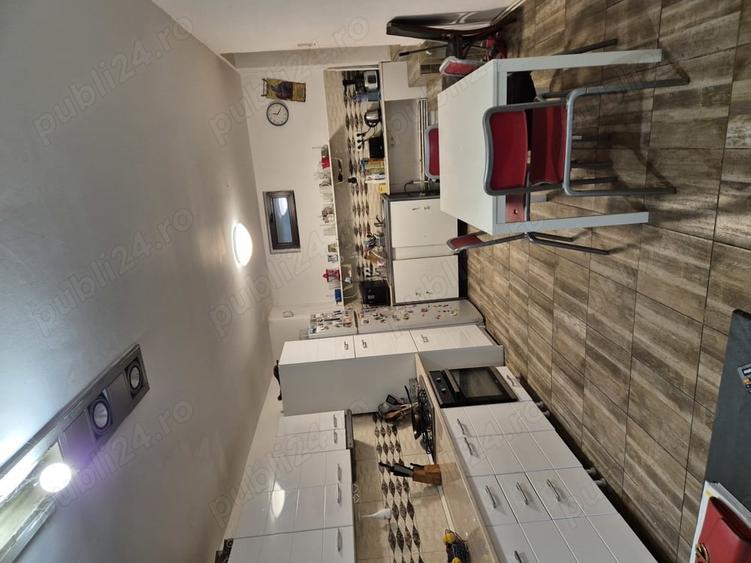 Casă cu Teren 2700 Mp în Giarmata