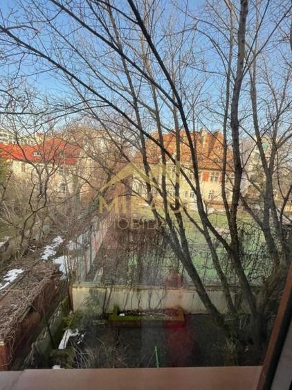Apartament cu 3 camere în Dorobanți