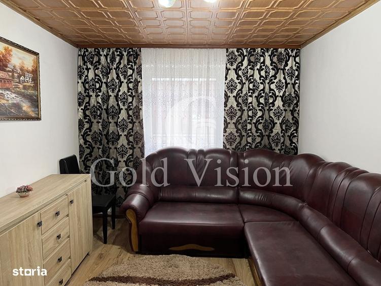 Apartament cu 3 camere semidecomandat în Central