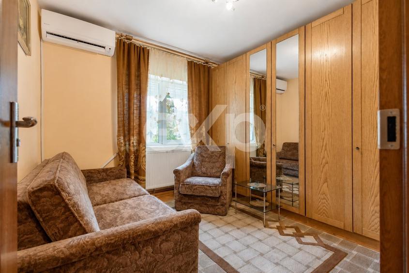 Apartament cu 3 camere decomandat în Buziaș