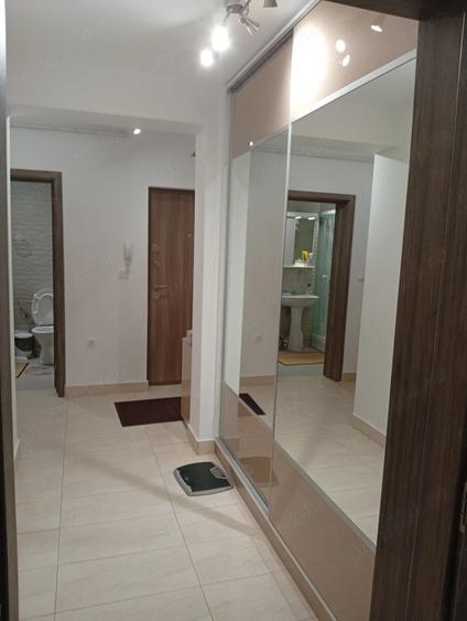 Apartament cu 2 camere decomandat în Tancodrom