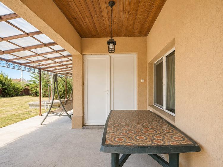 Casă individuală cu 4 camere cu Teren 1528 Mp în Letca Nouă